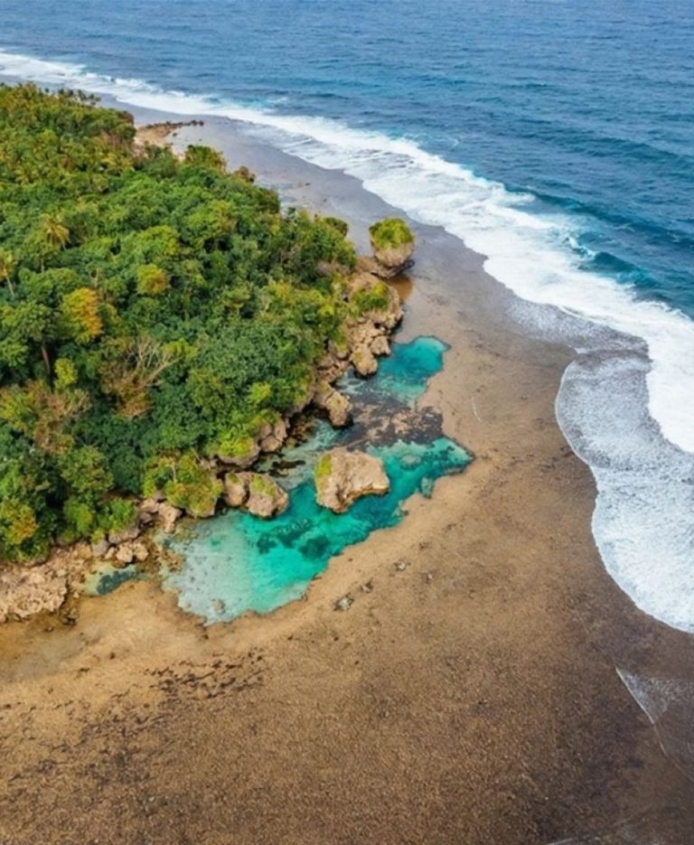 Magpupungko Rock Pools And Flats