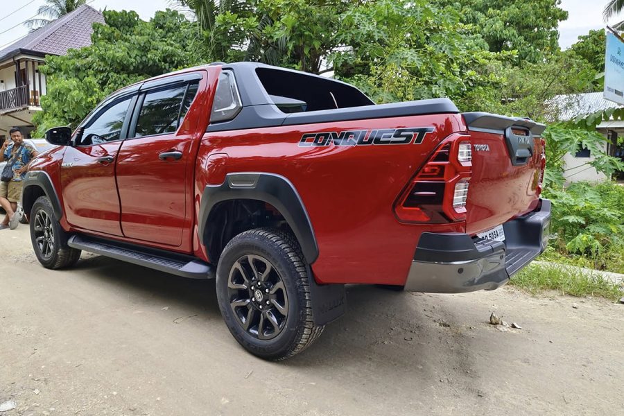 Toyota Hilux (General Luna)